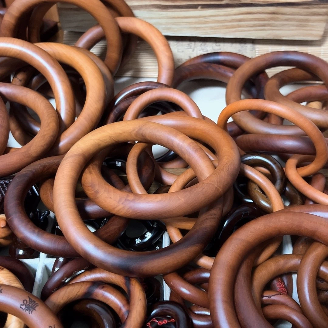 晴***975内径枣木乾坤圈