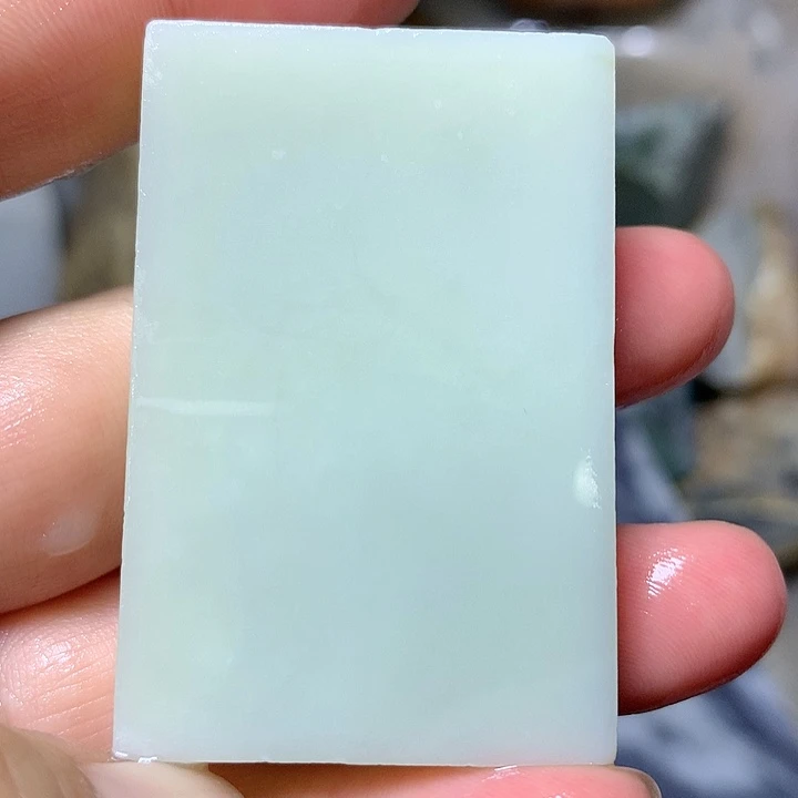 颈饰未镶嵌和田玉（糖玉）