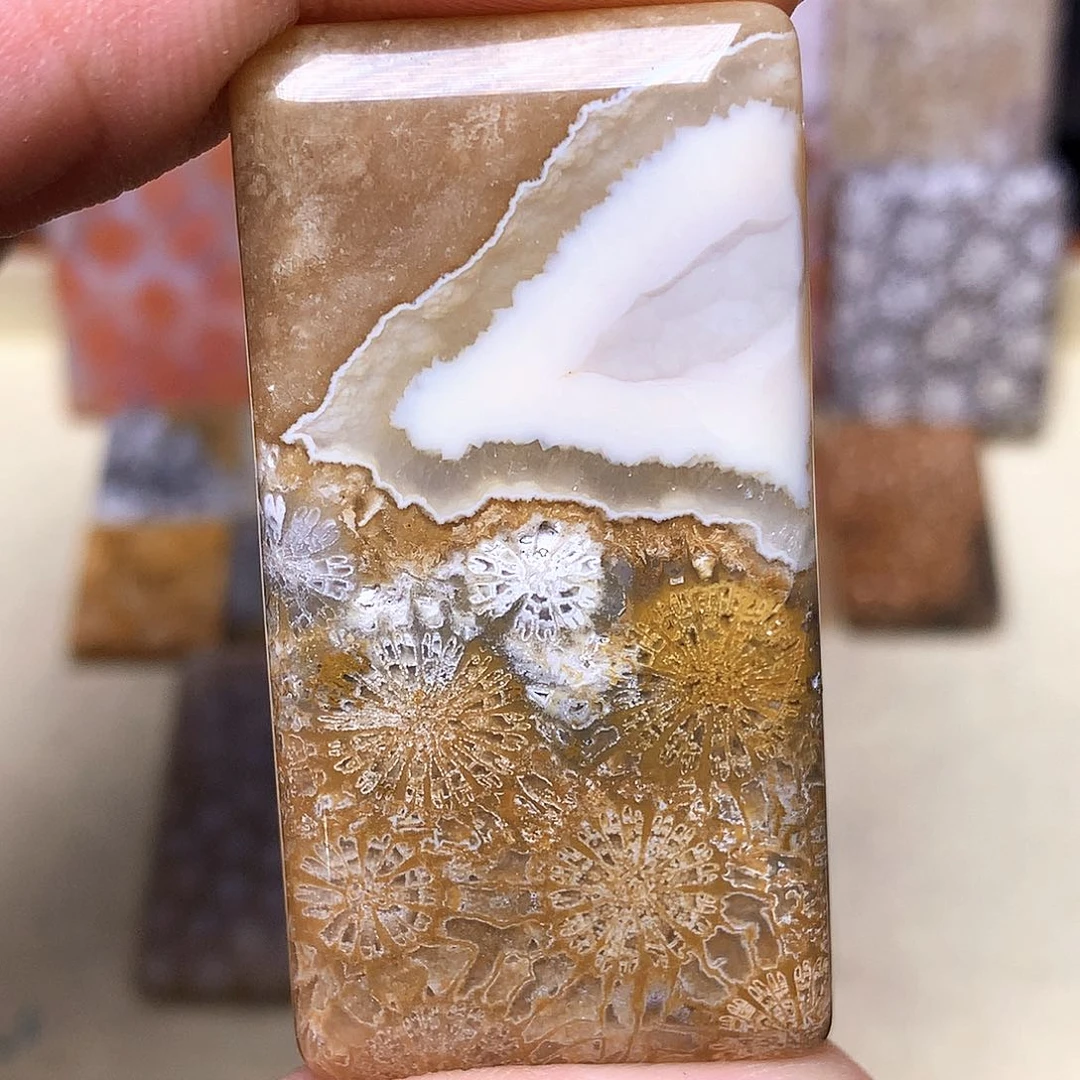 硅化玉珠宝奇石合金心**灯