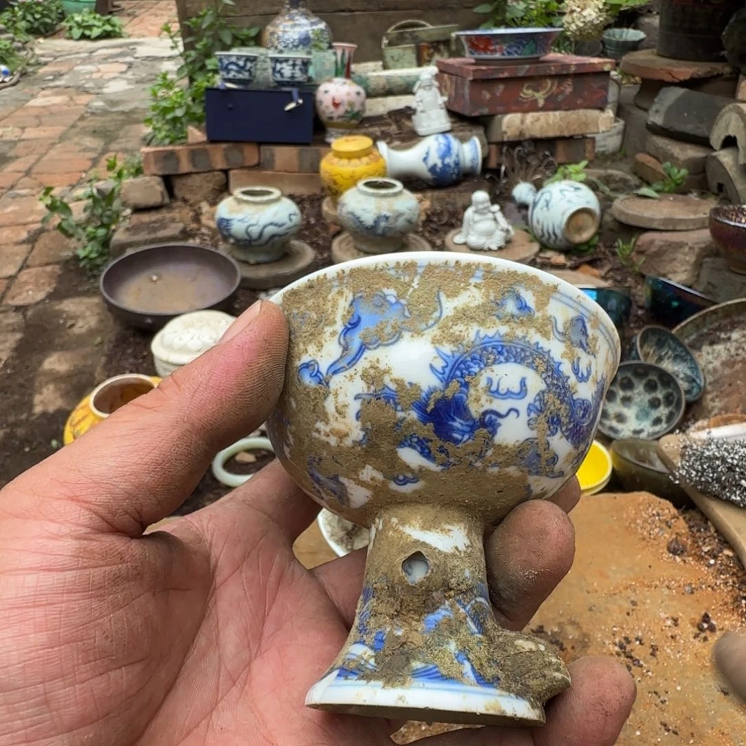 J***陈摆件瓷器工艺美术作品