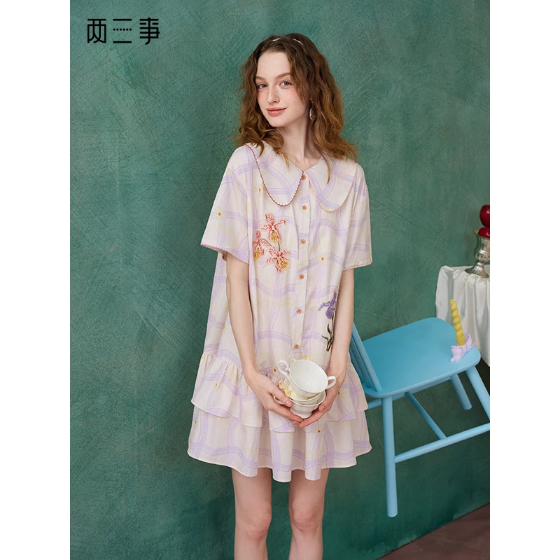 两三事南法庄园甜美绣花娃娃领格子荷叶边短裙连衣裙S25XLY387