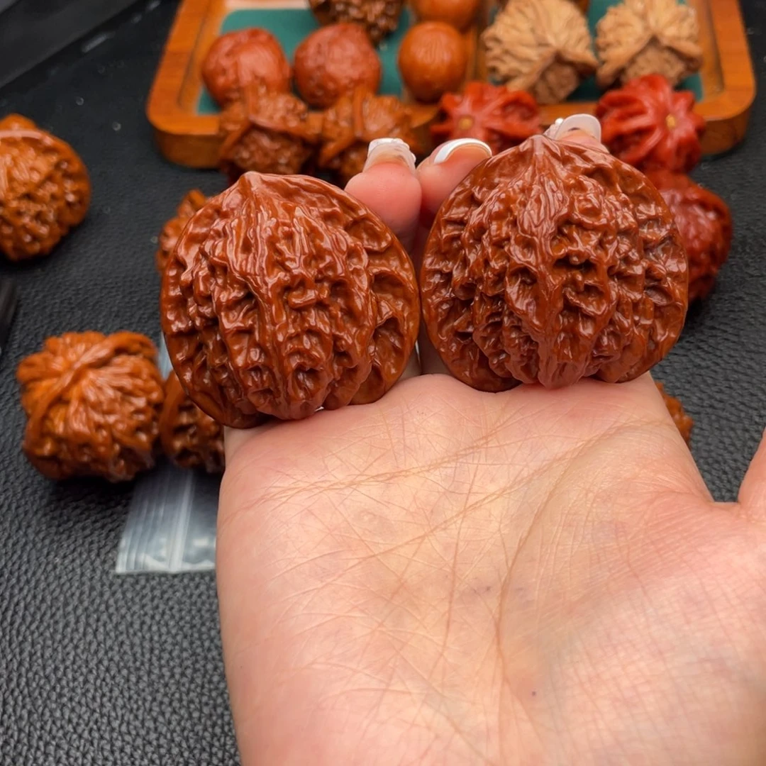 吊坠文玩核桃盘龙纹