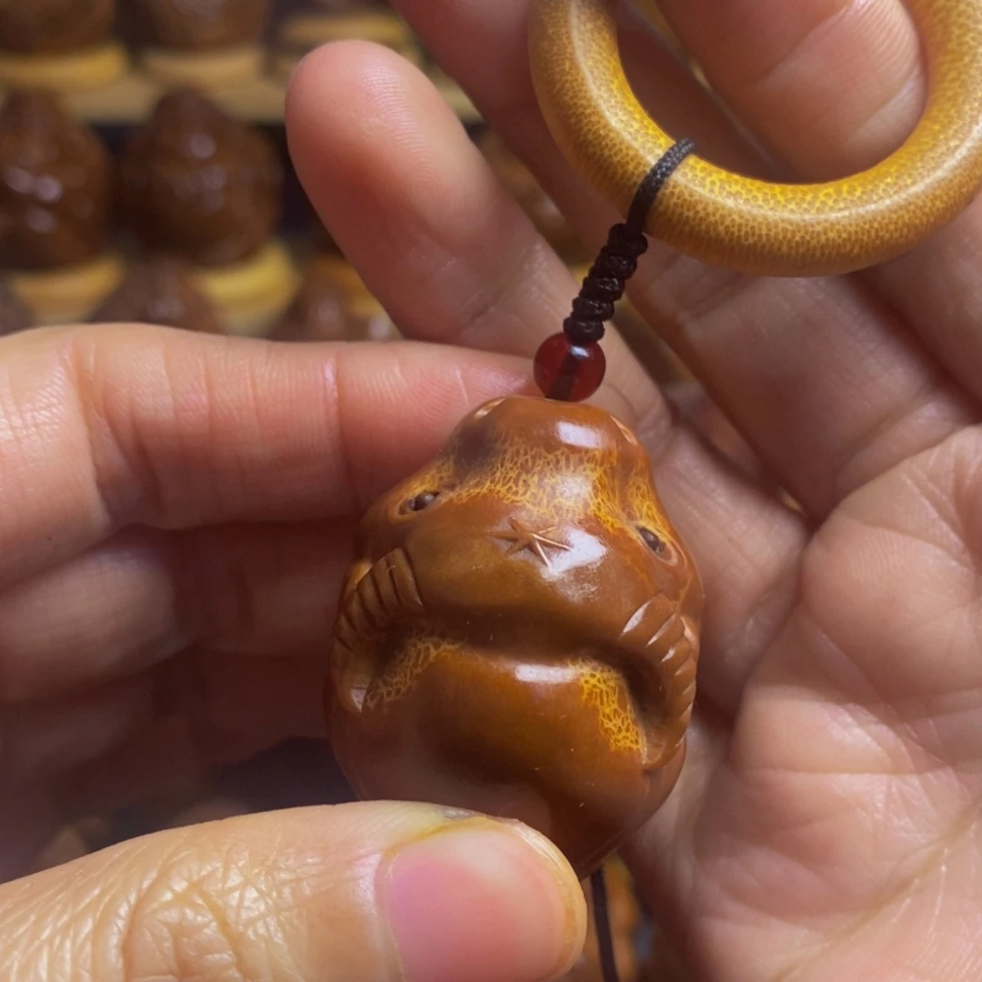 【闪购商品】香榧木橄榄核雕工艺