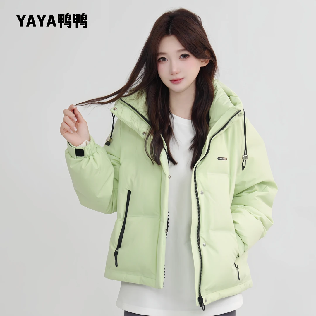 YAYA/鸭鸭鸭鸭2025冬新款女士短款连帽时尚休闲保暖羽绒服