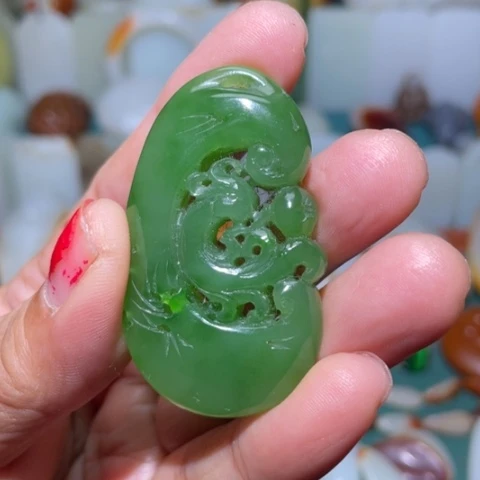 和田玉未镶嵌挂件