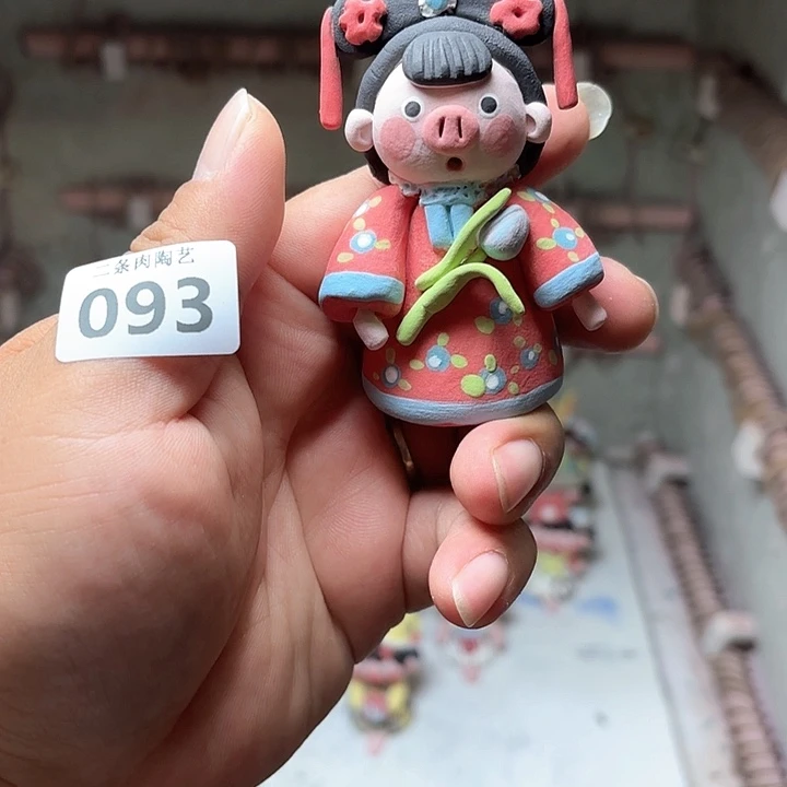 摆件好***?二条肉老师猪小妹陶瓷摆件默认微瑕