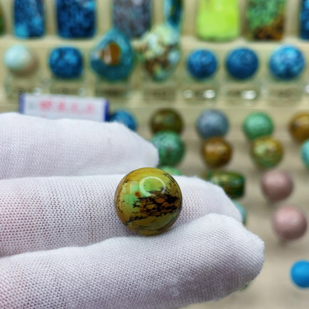 未镶嵌绿松石颈饰