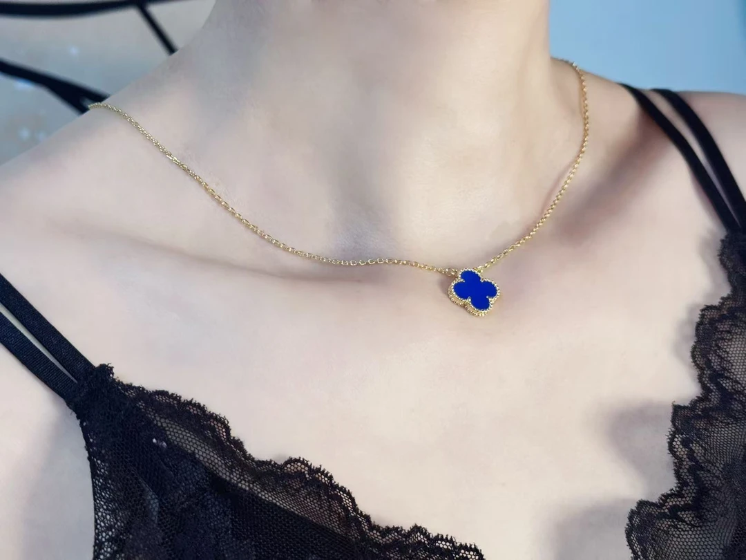 单花项经典百搭帽子