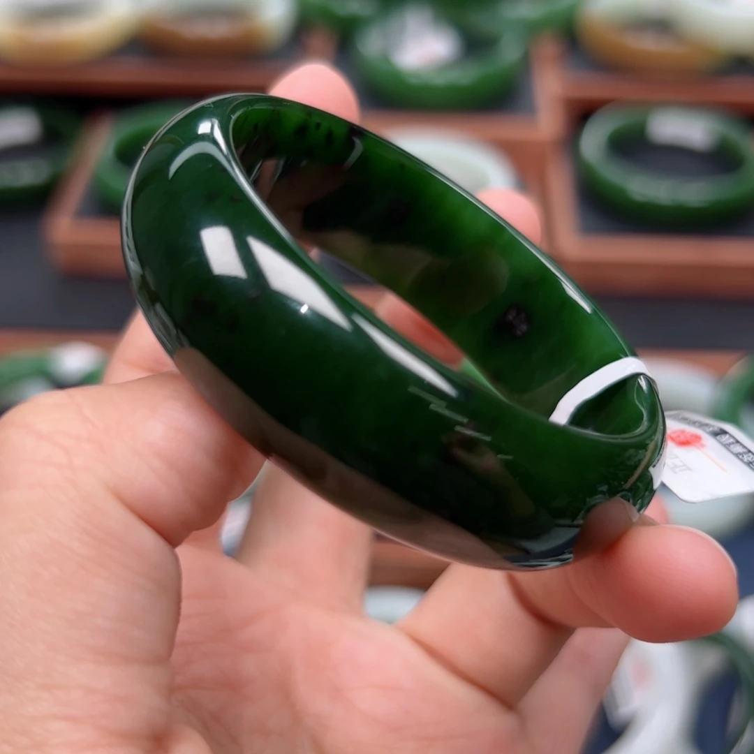 未镶嵌手镯和田玉（碧玉）52