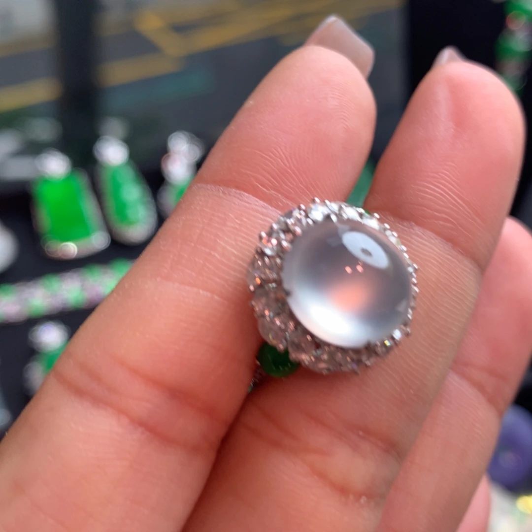 【闪购商品】翡翠戒指18K金镶嵌天然a货缅甸翡翠