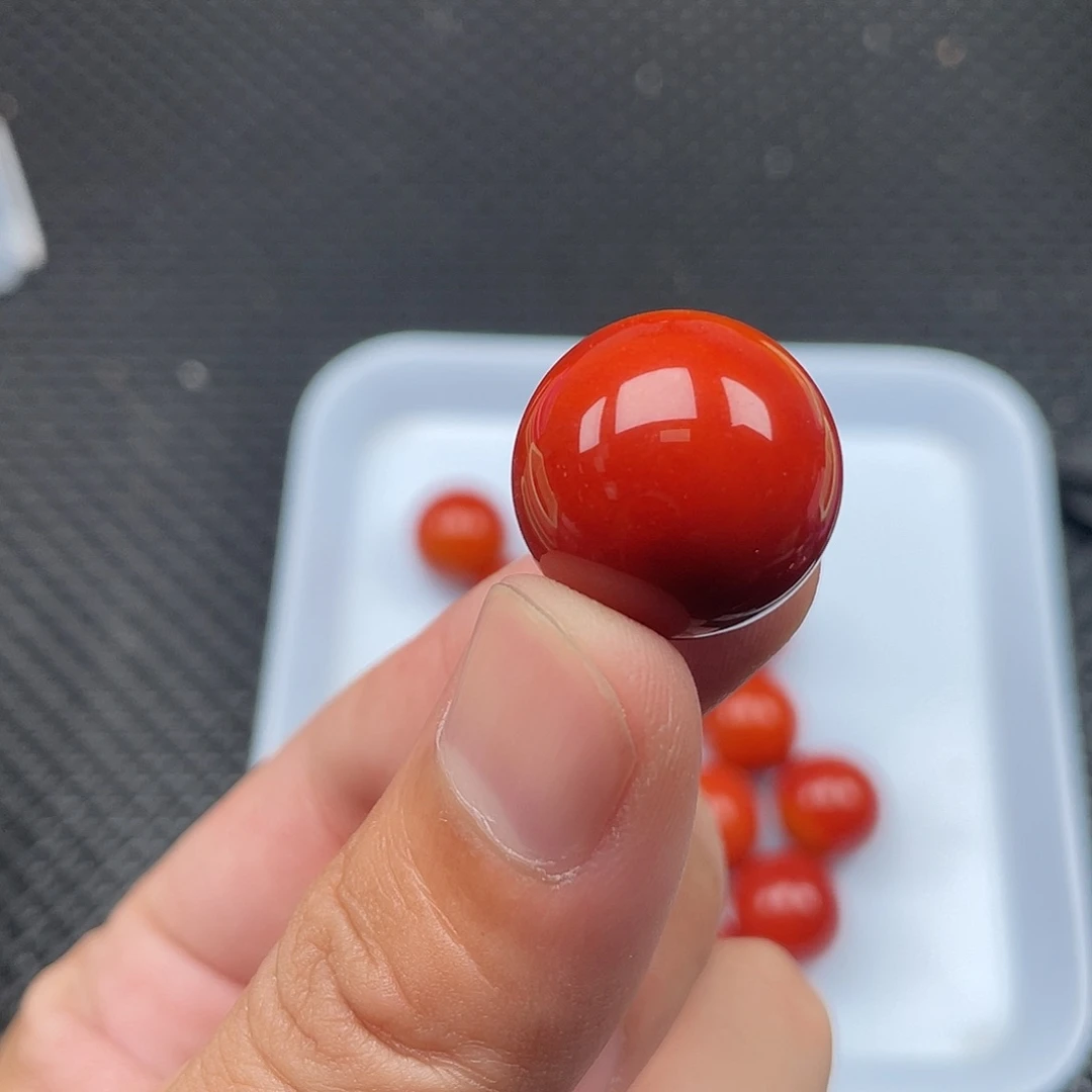 未镶嵌20mm柿子红圆珠一颗南红玛瑙