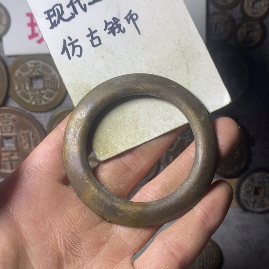 铜T****?现代工艺品仿古钱币