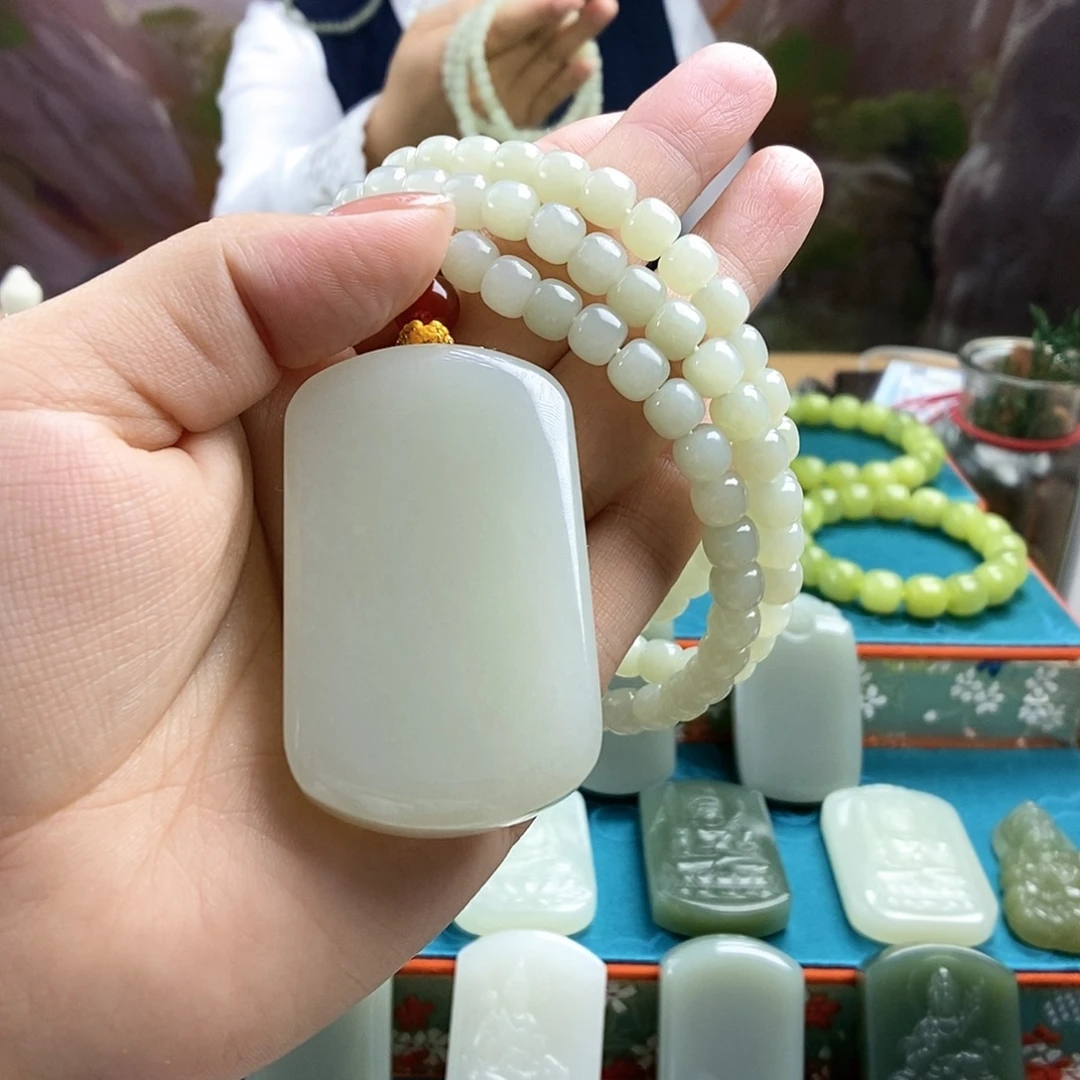 X***0和田玉未镶嵌颈饰