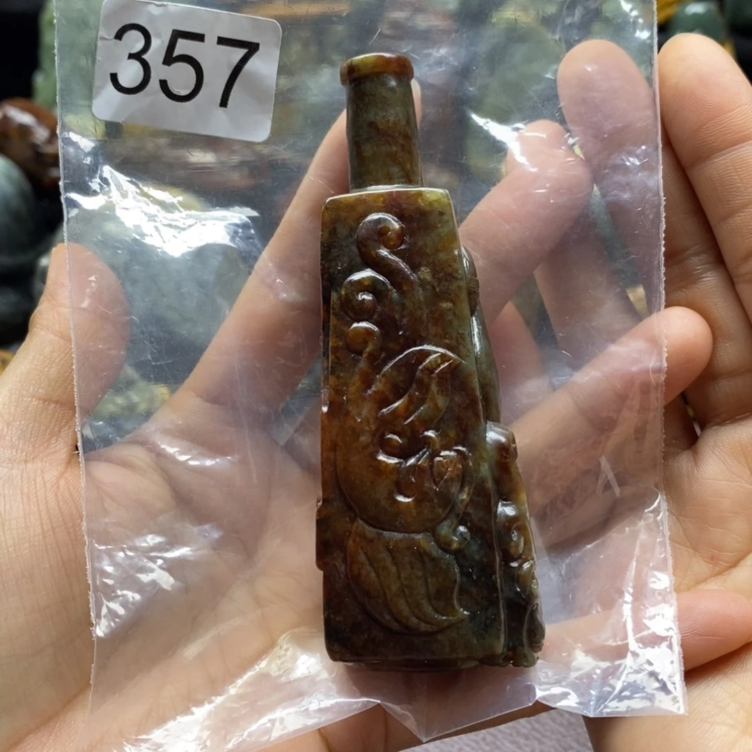 未镶嵌岫岩河磨玉（透闪石质玉）把件小*子