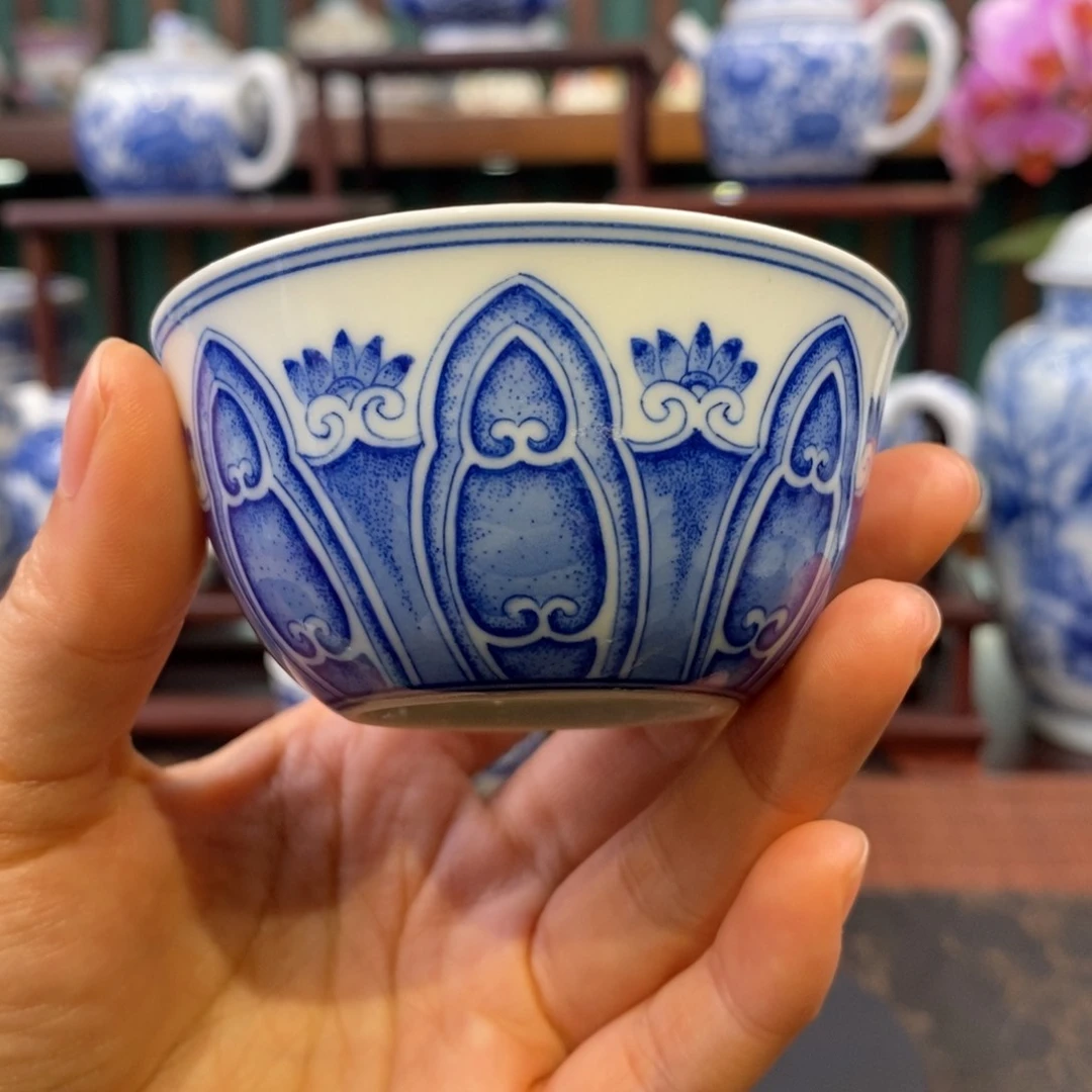 宋家山宝相卧足杯