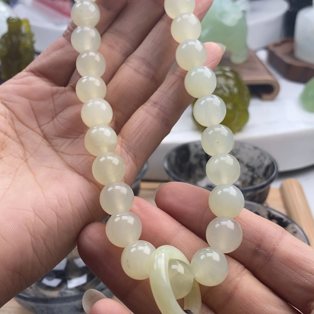 岫玉未镶嵌四大名玉手持