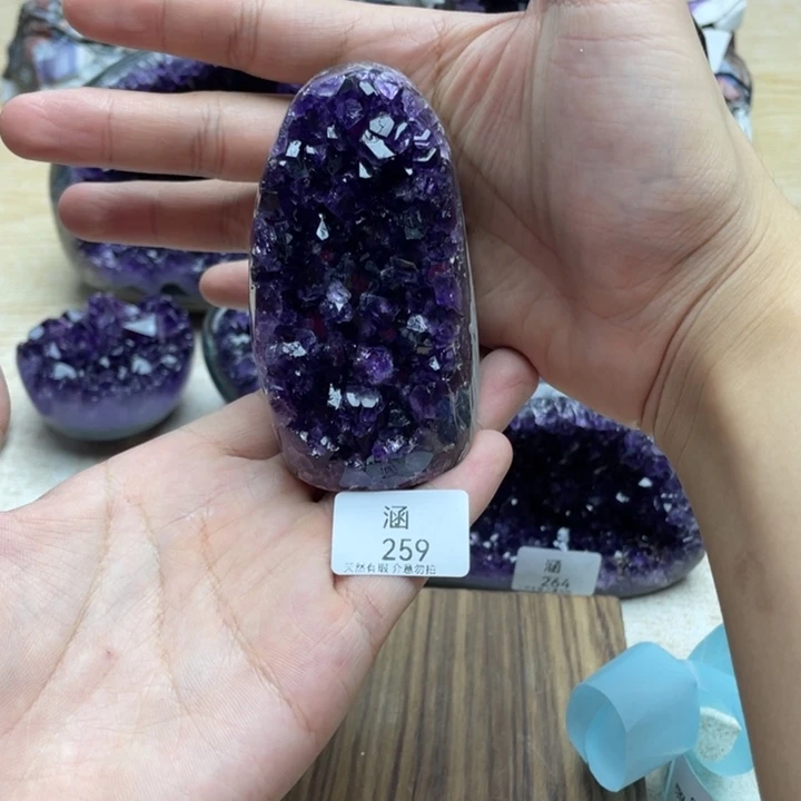 大型摆件（非配饰）未镶嵌紫晶