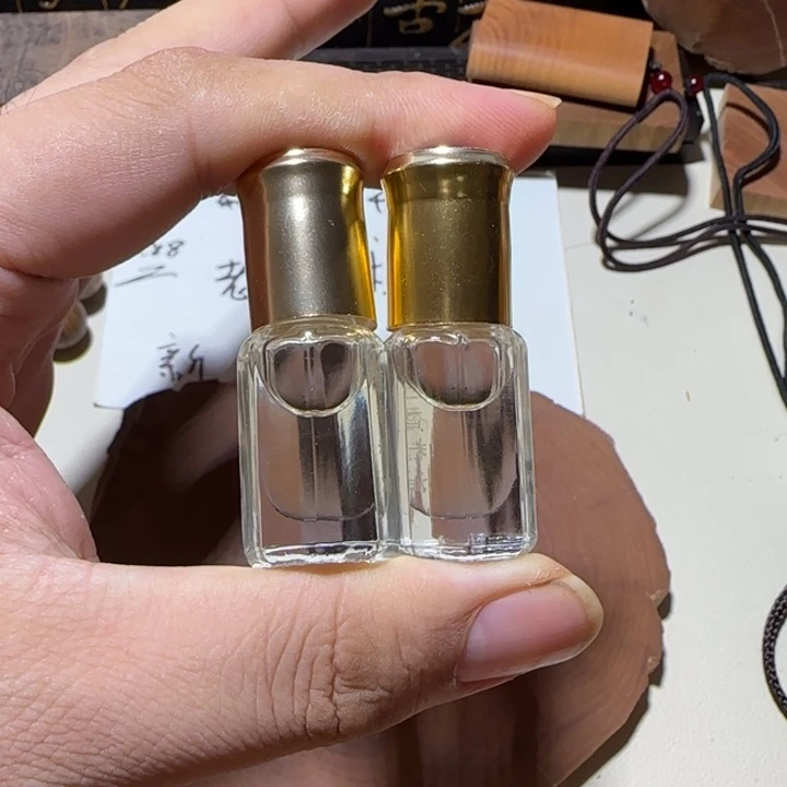 老山檀香精油3g两瓶