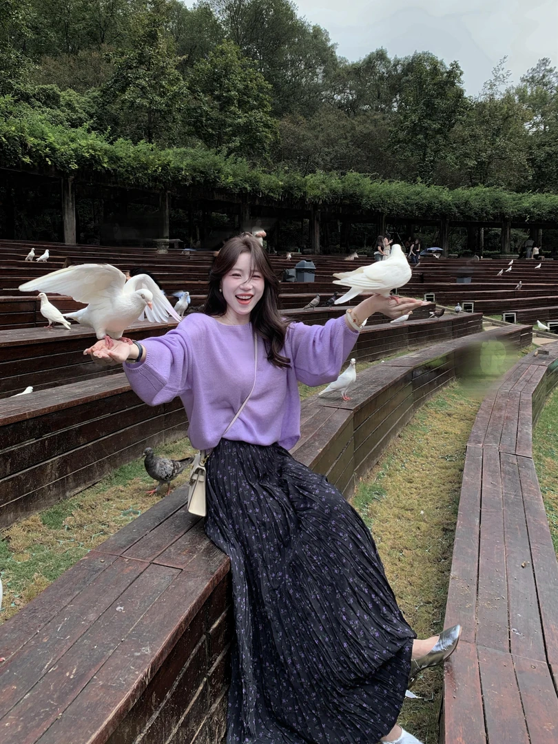 韩系小个子碎花半身裙女秋季2025新款慵懒松弛感长袖紫色毛衣套装