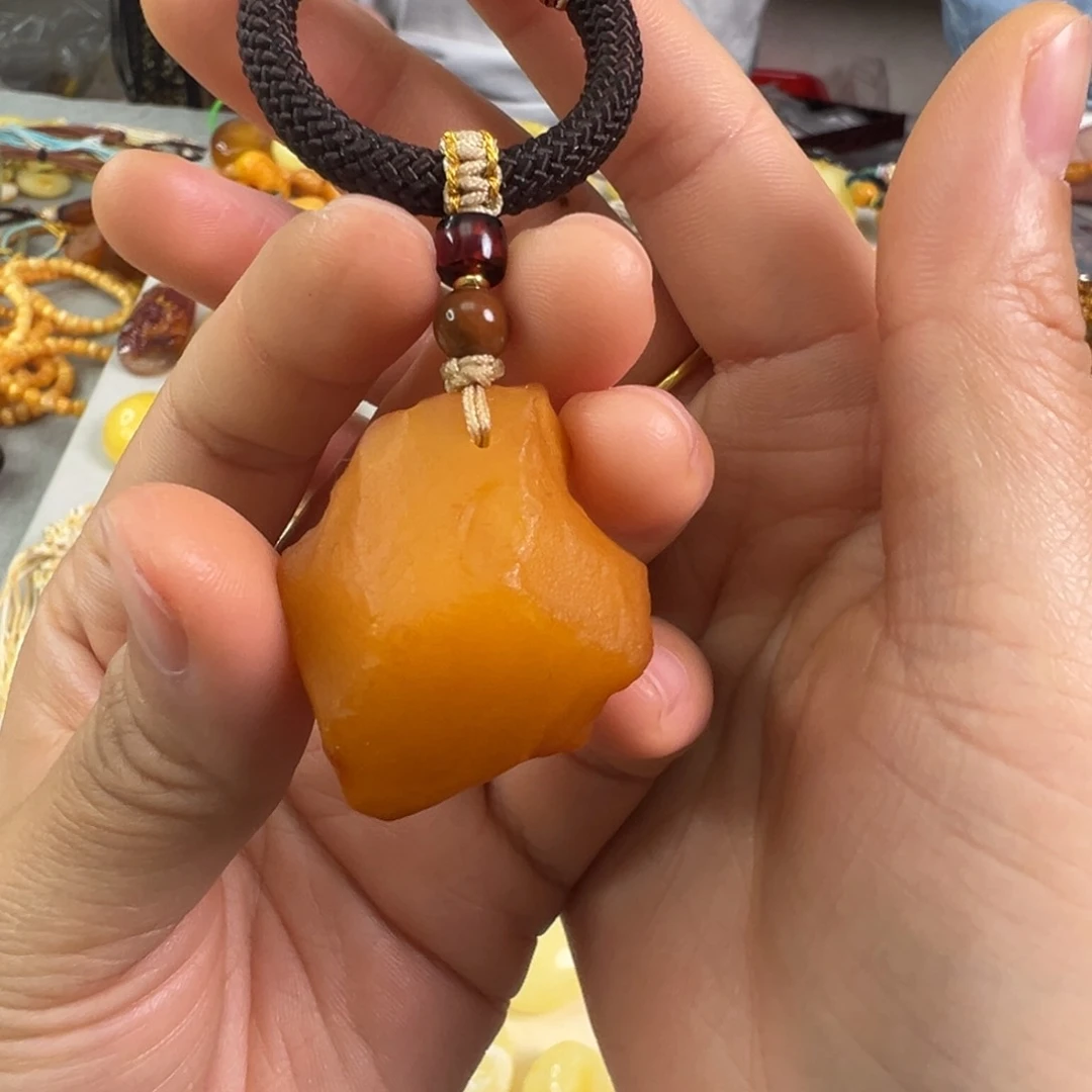 蜜蜡裸石未镶嵌蜜蜡