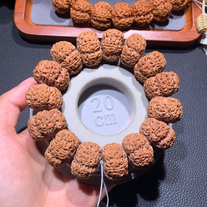 金刚菩提吊坠25+板王