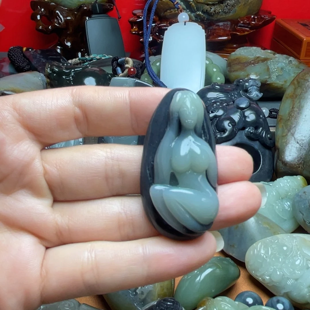 和田玉未镶嵌颈饰