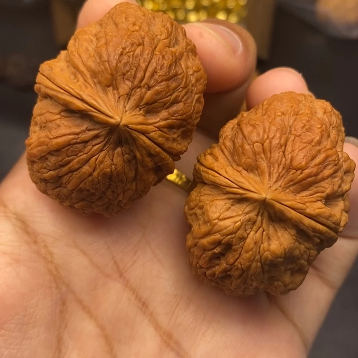 文玩核桃把件43尺磐石
