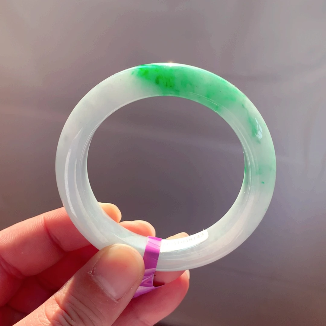 翡翠手镯未镶嵌缅甸翡翠