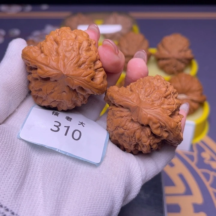 文玩核桃把件快***子龙鼎47.310