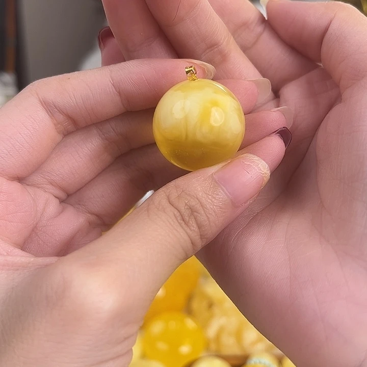 琥珀吊坠(不含链)18K金镶嵌7.3g蜜蜡单珠23.3mm