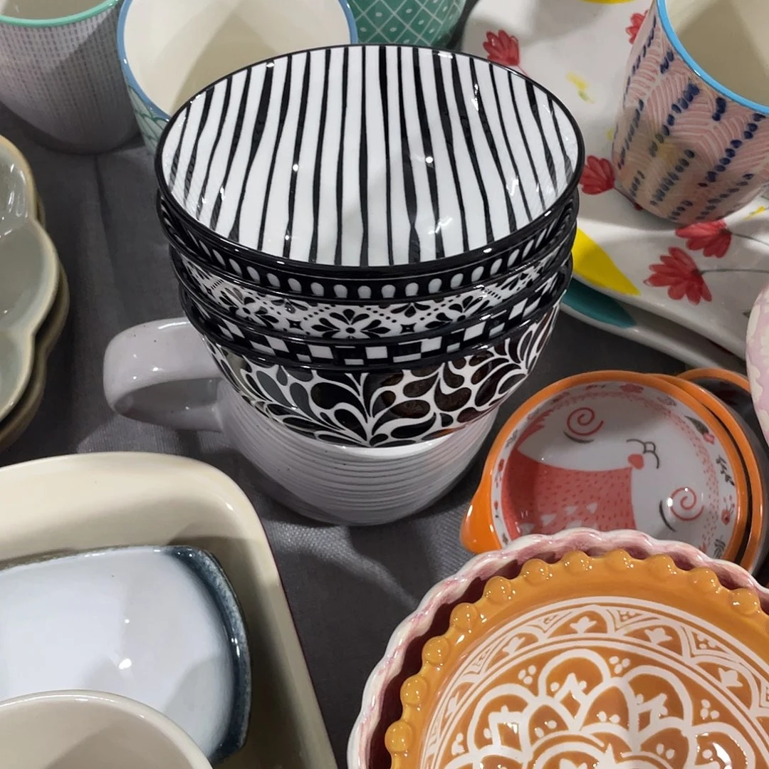 瓷      4.7寸温佩家 数量是4