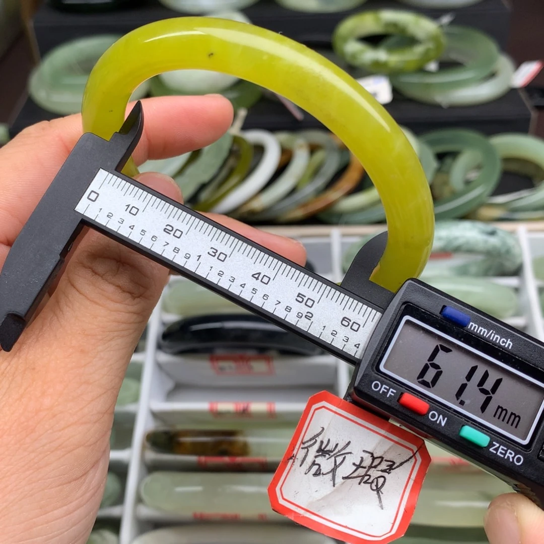 未镶嵌蛇纹石玉手镯857