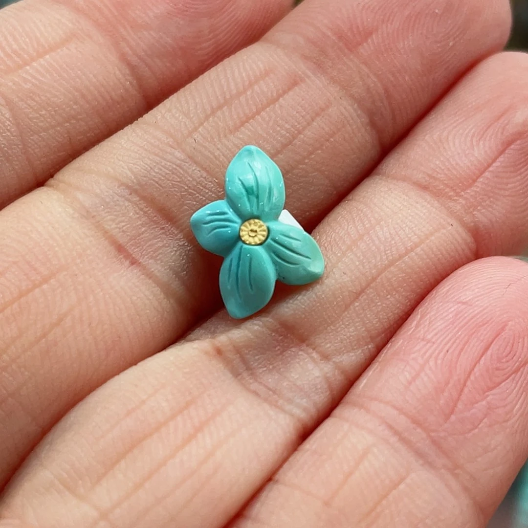 绿松石颈饰未镶嵌