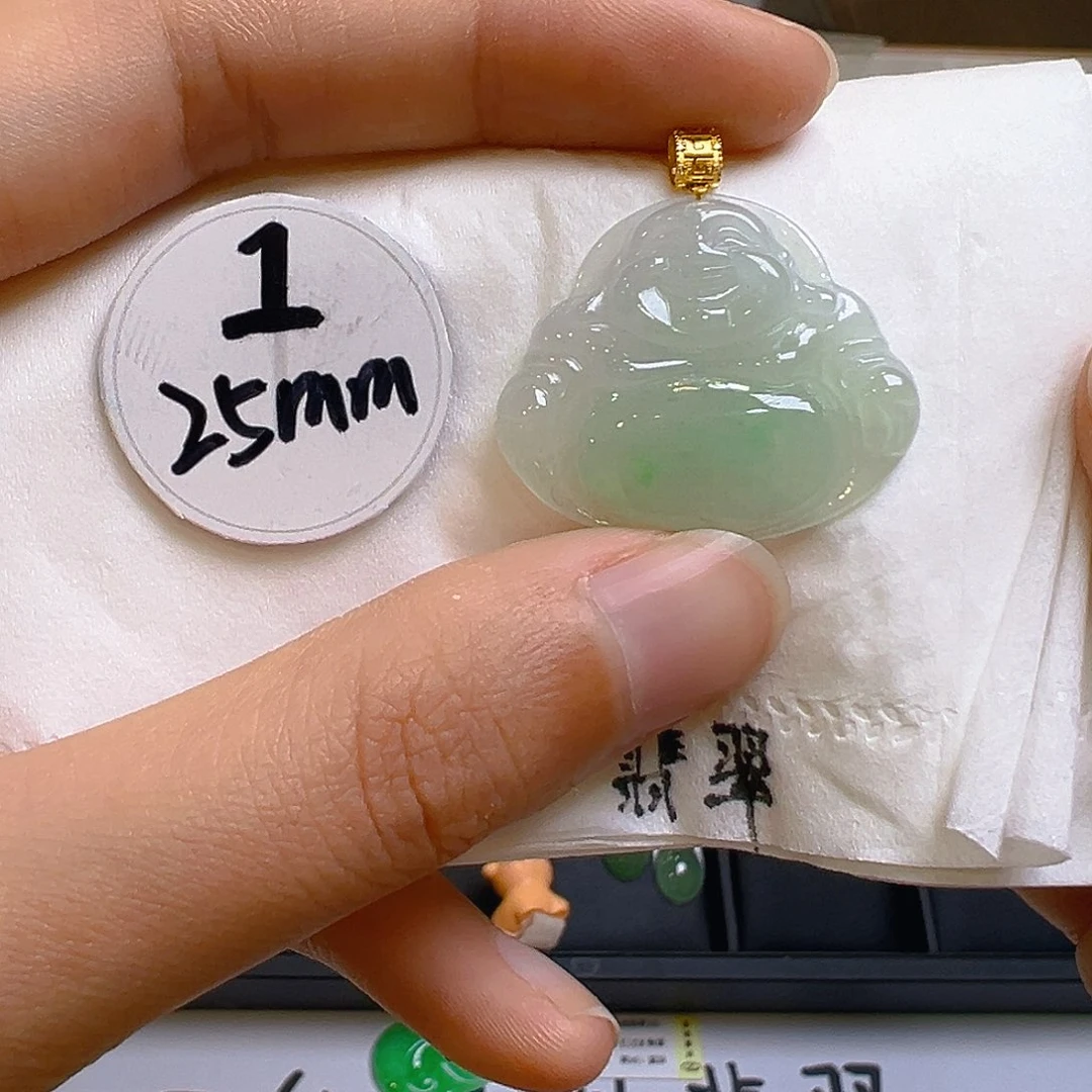 翡翠颈饰18K金镶嵌翡翠