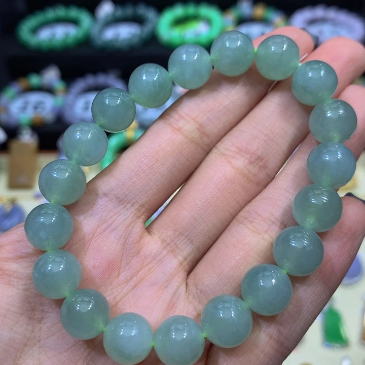 翡翠未镶嵌颈饰翡翠10