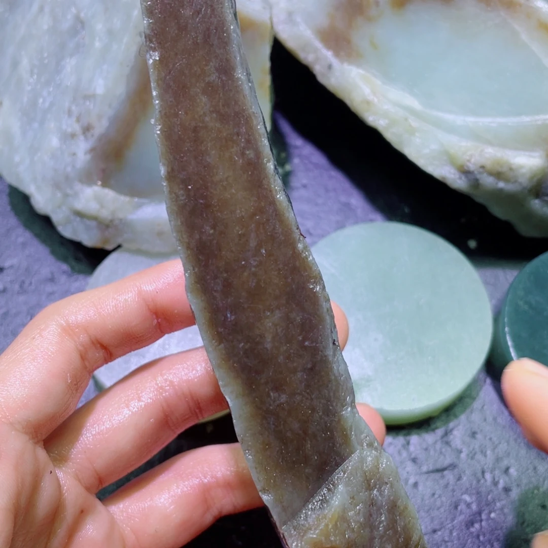 和田玉未镶嵌珠宝半成品