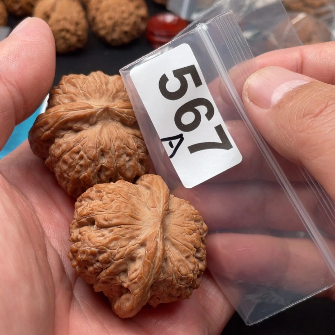 吊坠文玩核桃血麒麟43