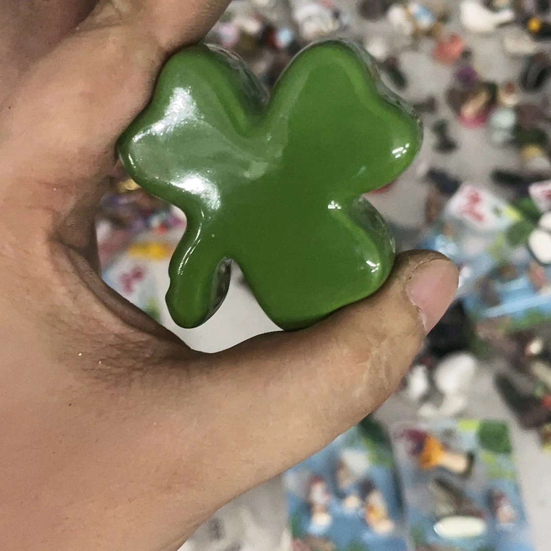 摆件大**子微瑕。