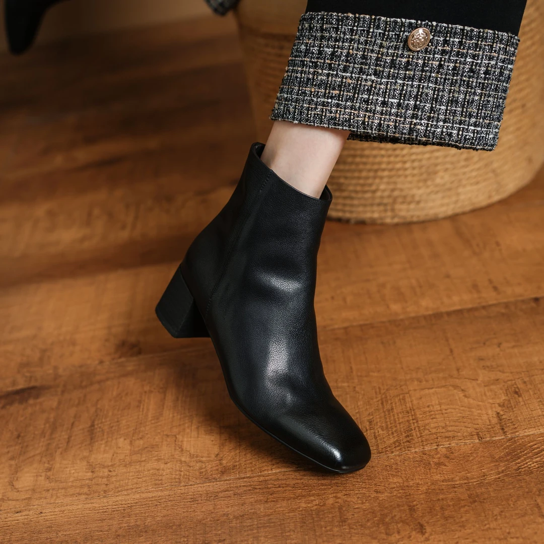 秋冬时尚真皮粗跟短靴高跟鞋复古方头靴子牛皮短筒欧美范瘦瘦靴
