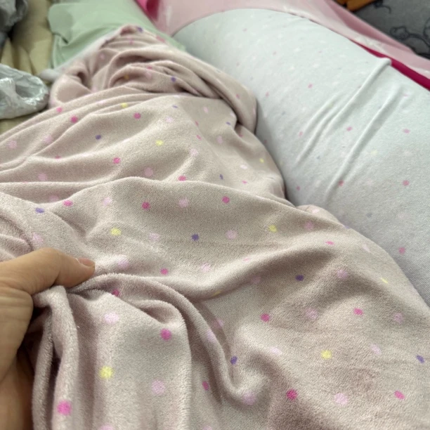 08 七彩波点针织毛巾布面料3米价，浴巾浴袍睡袍盖毯铺床单都可以