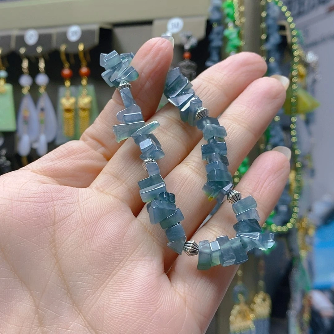 未镶嵌翡翠耳饰翡翠