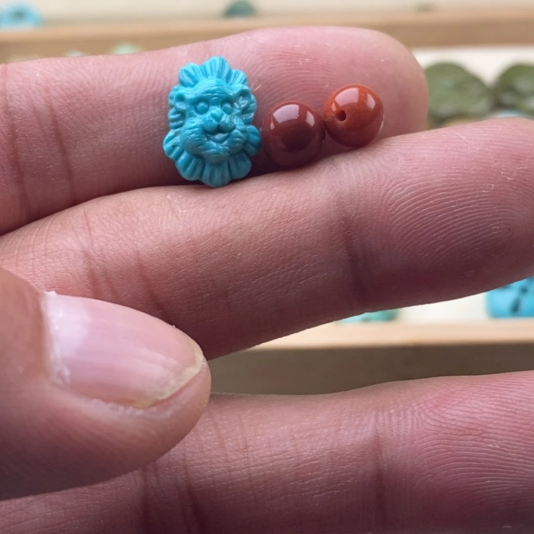 双***鱼未镶嵌南红玛瑙珠宝半成品