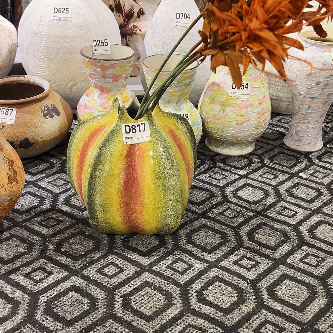 在***方瓶d817高27口6+5支花