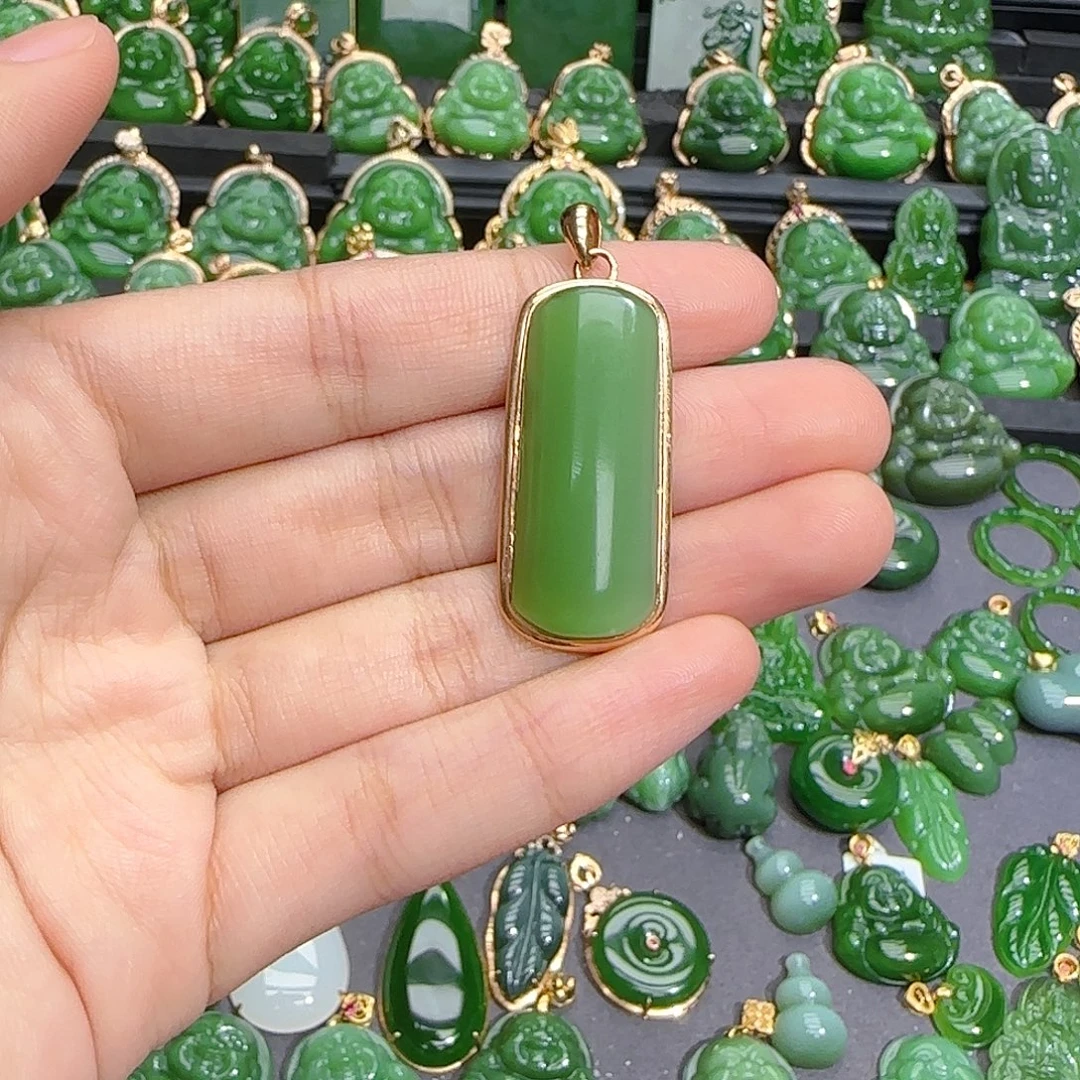 和田玉（碧玉）18K金镶嵌颈饰