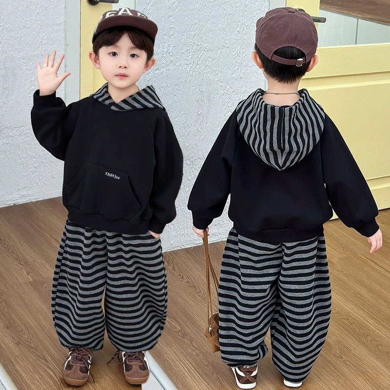 男童秋装套装2025年款衣服儿童潮酷痞帅童装宝宝连帽卫衣两件套洋