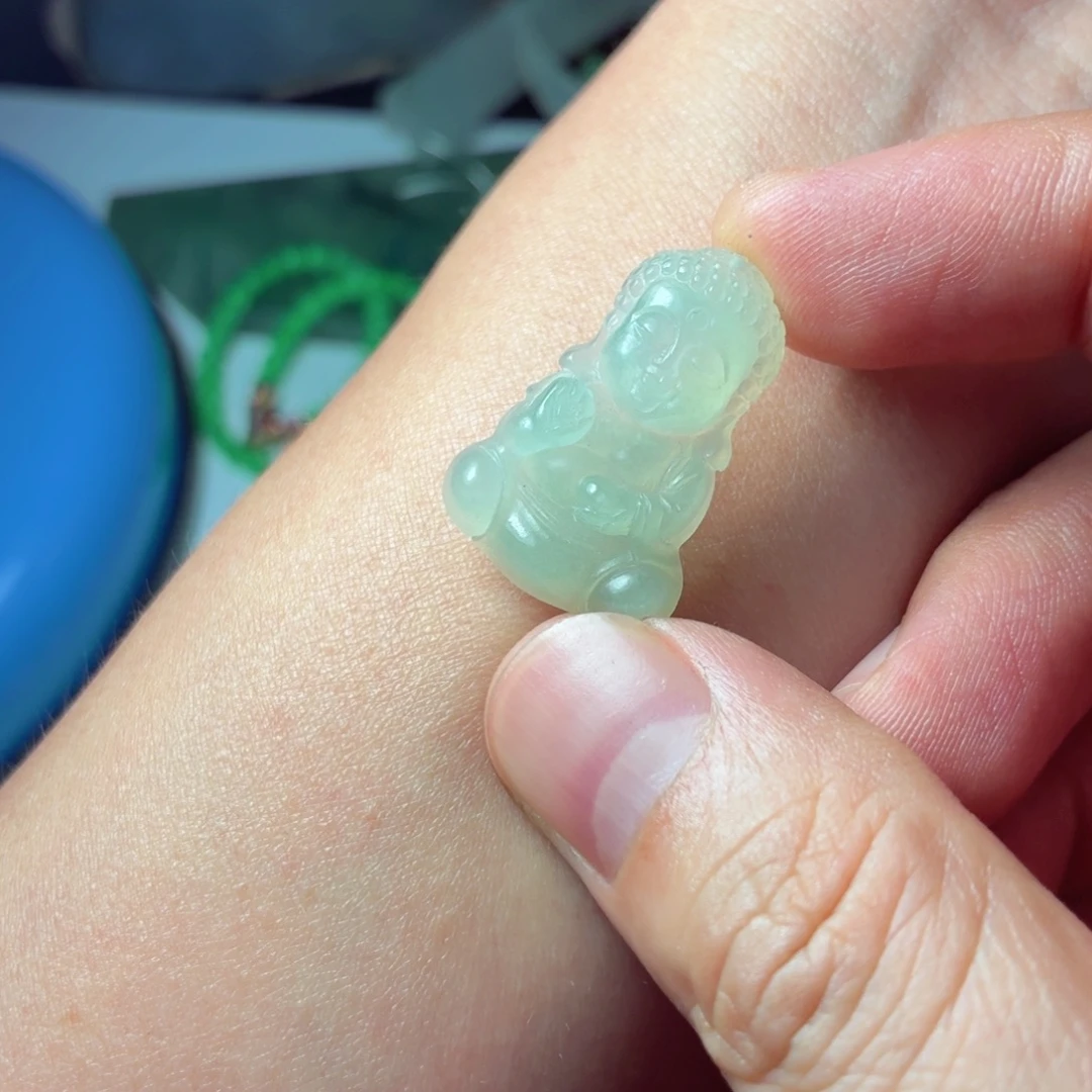 定制翡翠未镶嵌包抛光