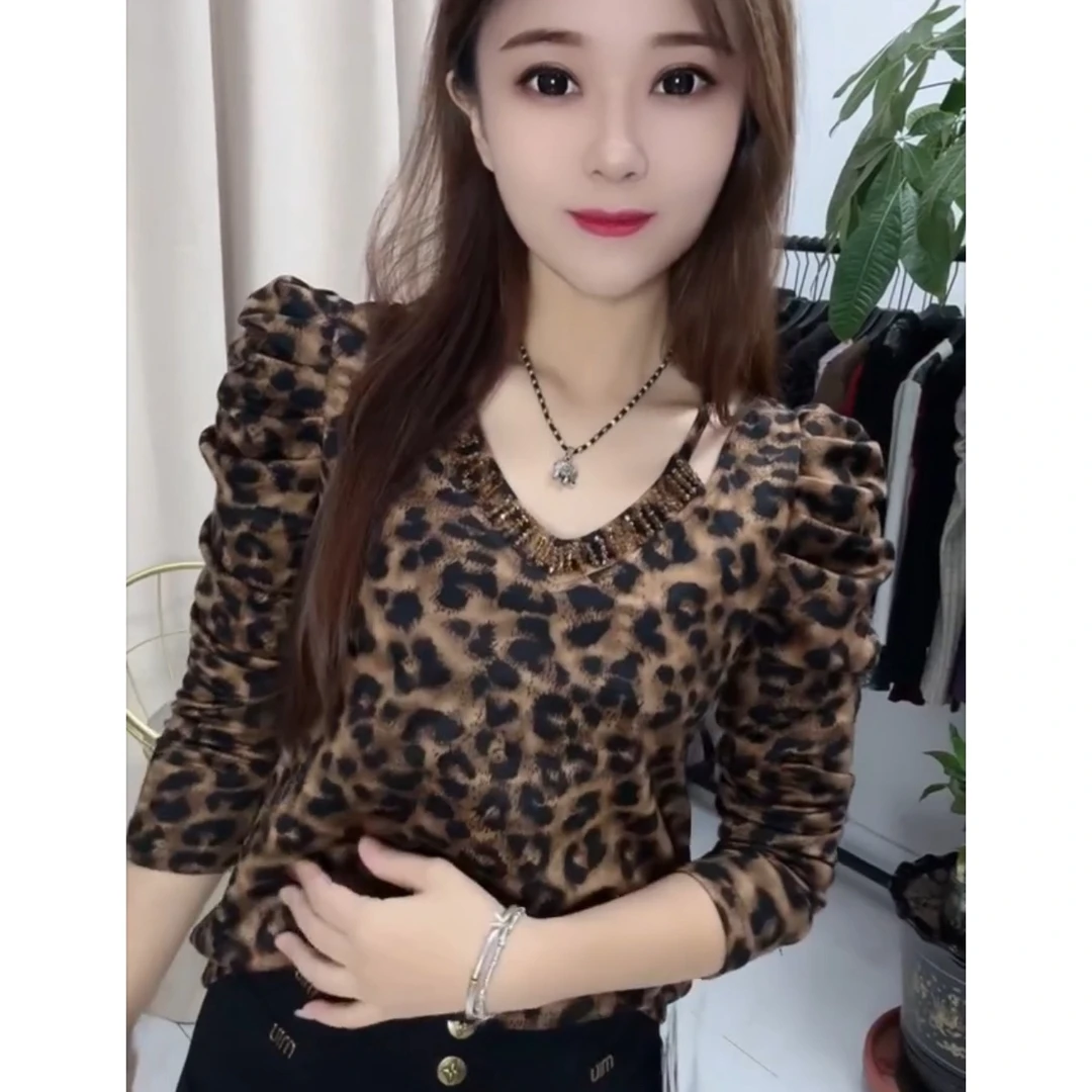 长袖豹纹V领防脏豹纹拼接法式T恤百搭加绒印花时尚