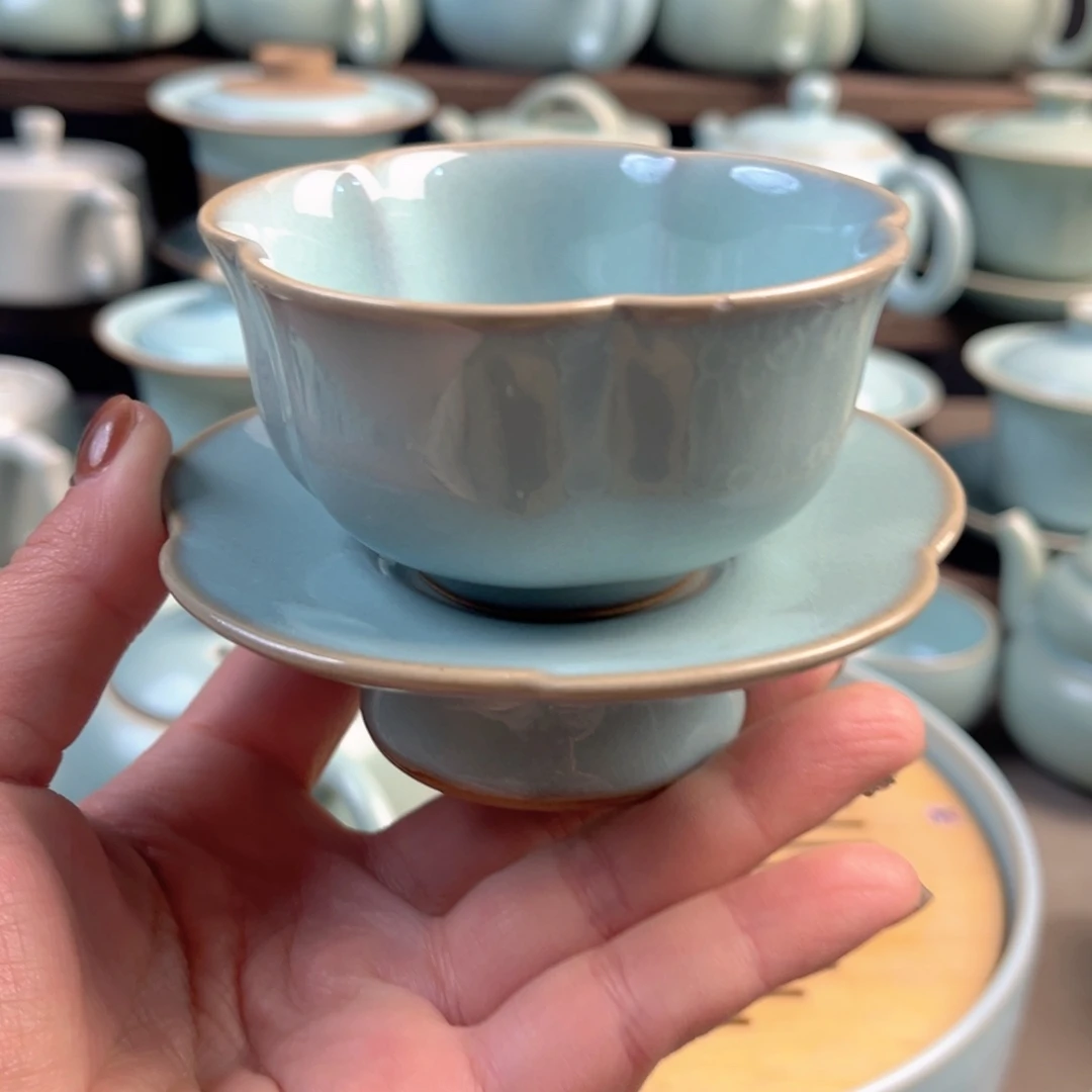 摆件陶瓷天青釉梅花盏原矿