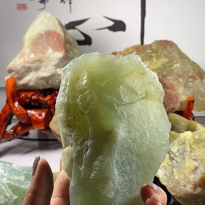 蛇纹石玉合金珠宝奇石