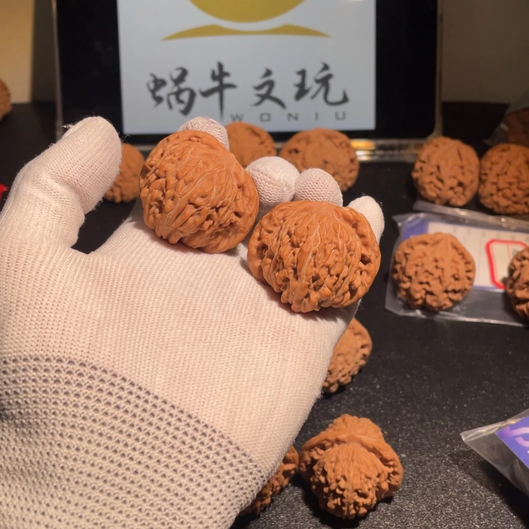 把件文玩核桃对歪 四座楼
